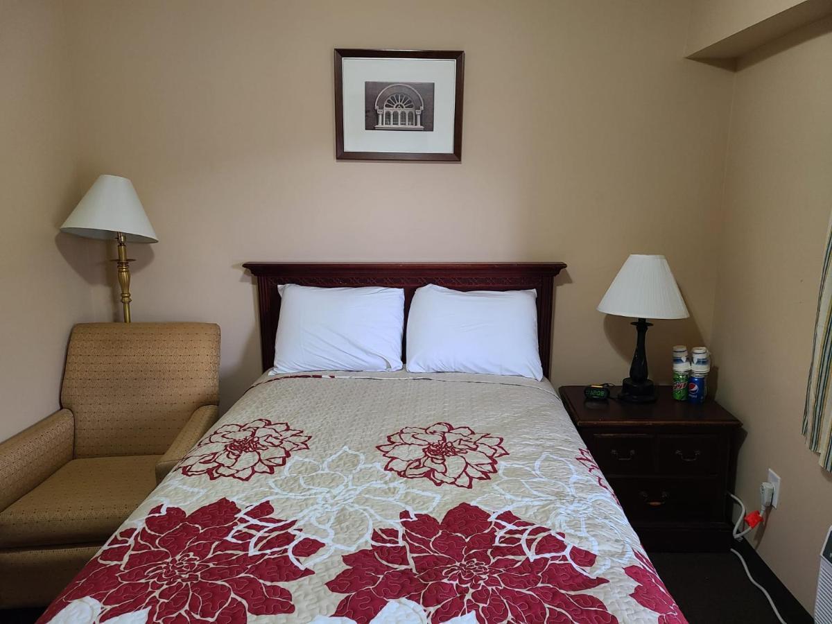Clarysville Motel Frostburg Экстерьер фото