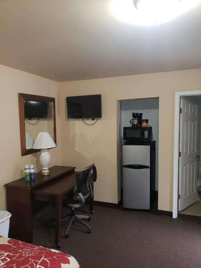 Clarysville Motel Frostburg Экстерьер фото