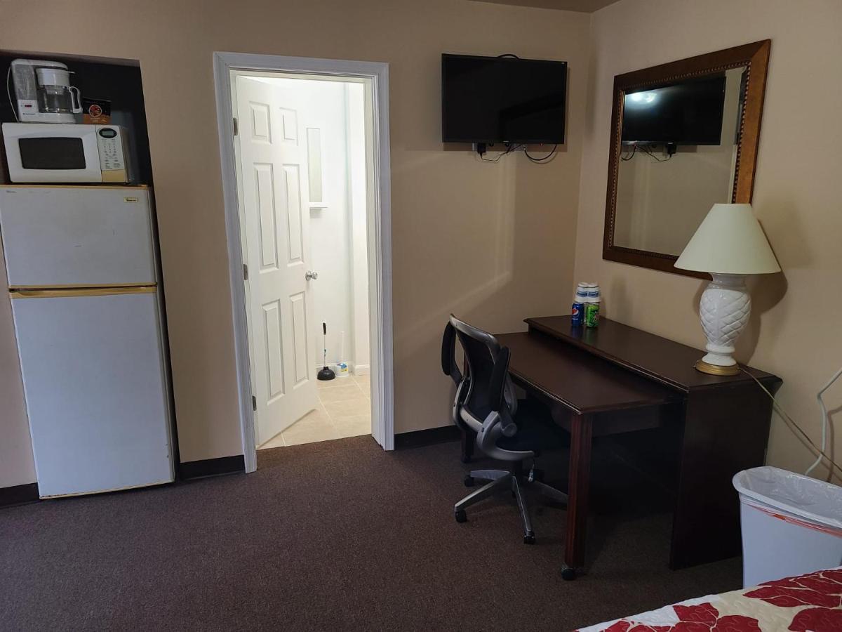Clarysville Motel Frostburg Экстерьер фото