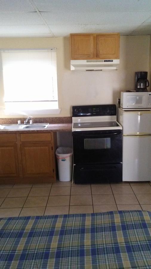 Clarysville Motel Frostburg Экстерьер фото
