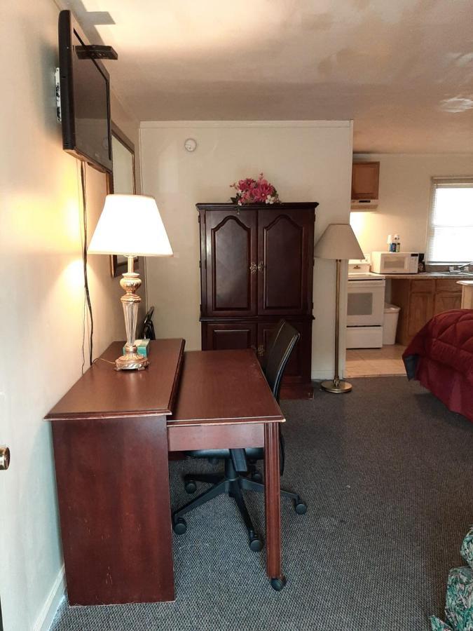 Clarysville Motel Frostburg Экстерьер фото