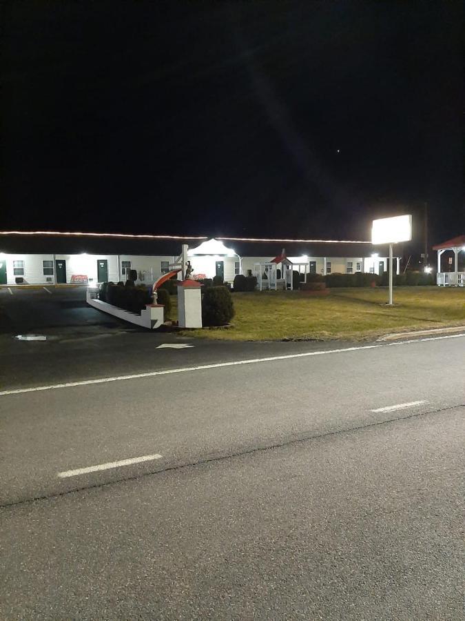 Clarysville Motel Frostburg Экстерьер фото